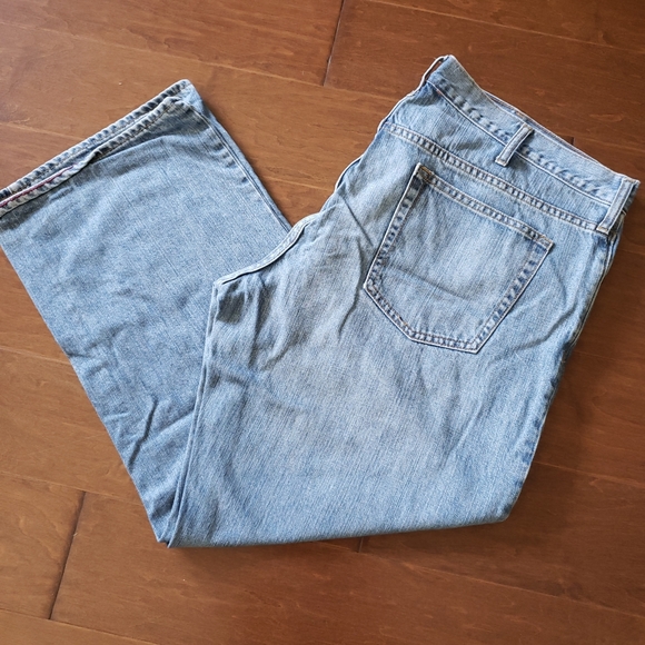 Mens Old Navy loose fit jeans. They are size 40x30.  Great pre owned condition. - Picture 4 of 4